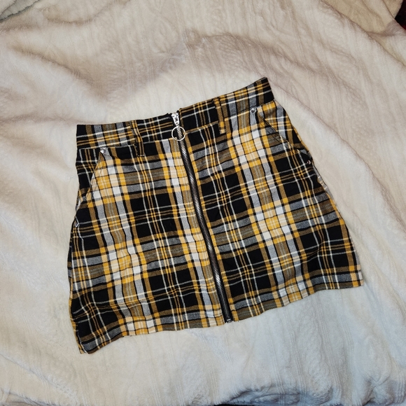 Forever 21 Dresses & Skirts - Plaid mini skirt
